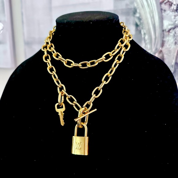 Louis Vuitton Lock with unbranded Necklace
